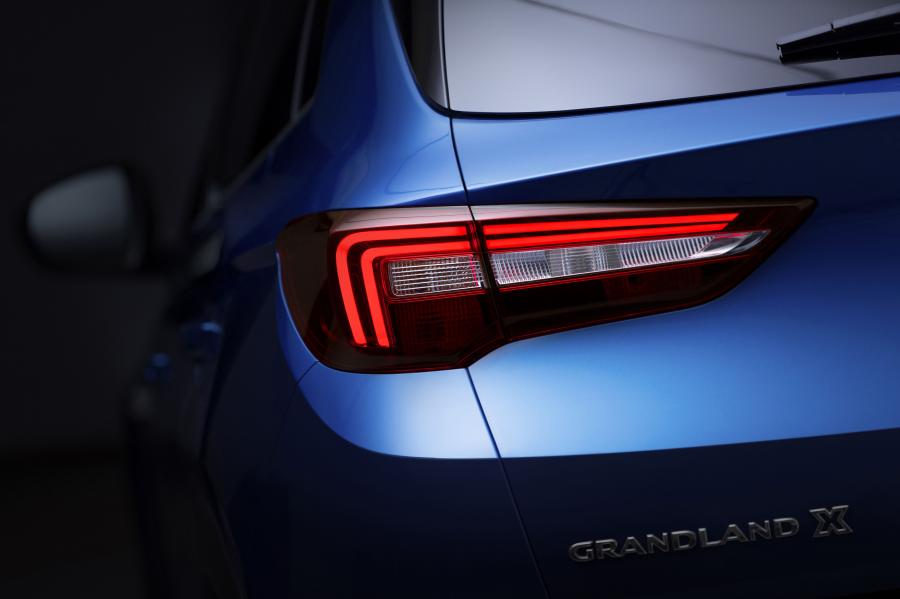 Детали экстерьера Vauxhall Grandland X 2017 года  (фото 8 из 8)